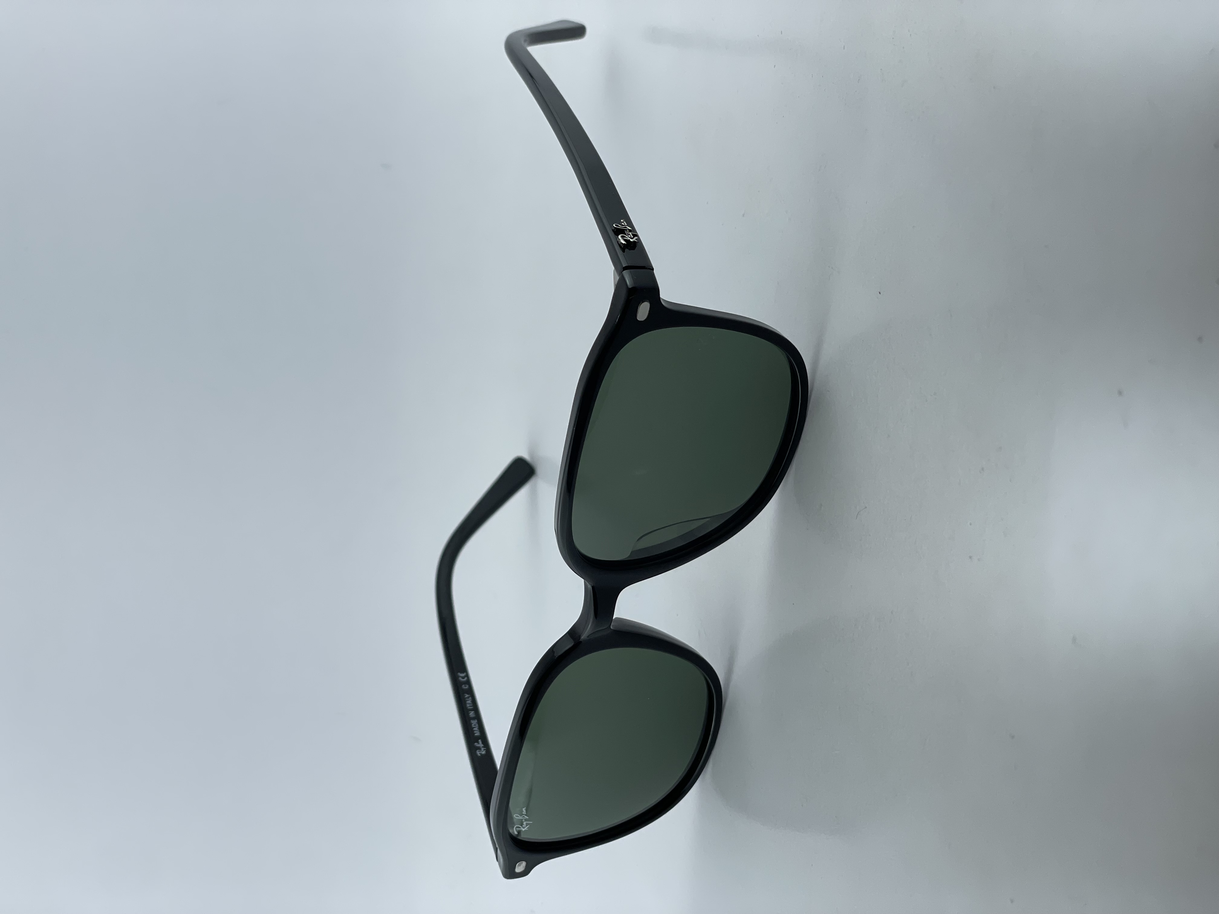 عینک آفتابی کائوچو ریبن لئونارد RB2193